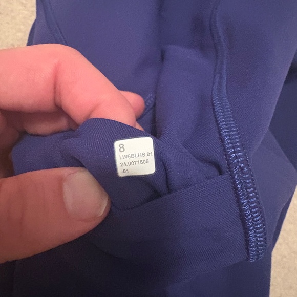 Lululemon Fast & Free Crop, 19”, size 8 - Picture 7 of 8